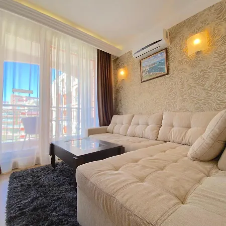 Harmony Palace - Private - Bsr Apartment *